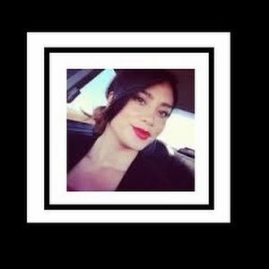 Meet your Posher, Bee